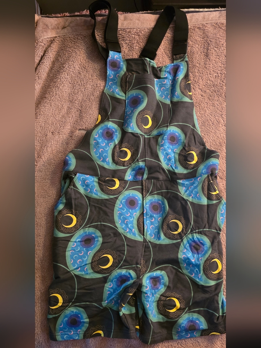 Abstract Crescent Pattern Swoveralls Shorts in Black, Blue, Green & Yellow